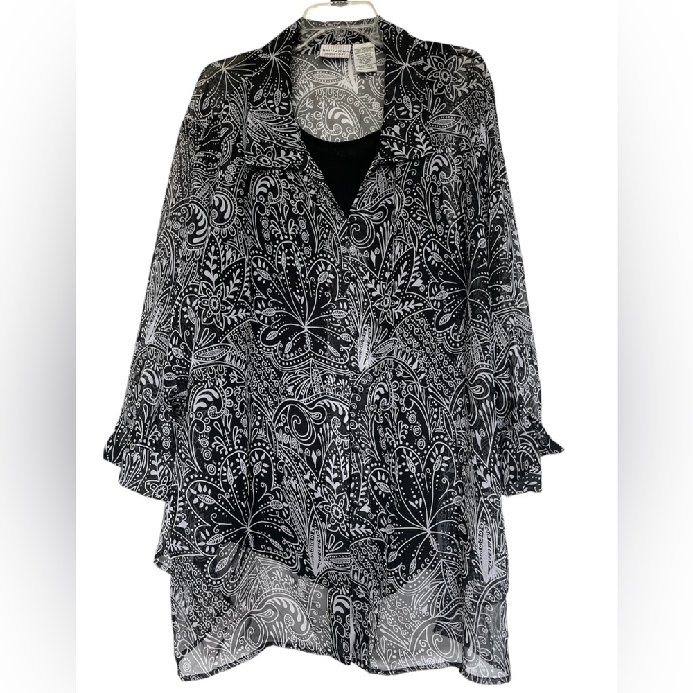 White Stag Black and White Patterned Plus size Blouse W/Black Cami Size 30W/32W